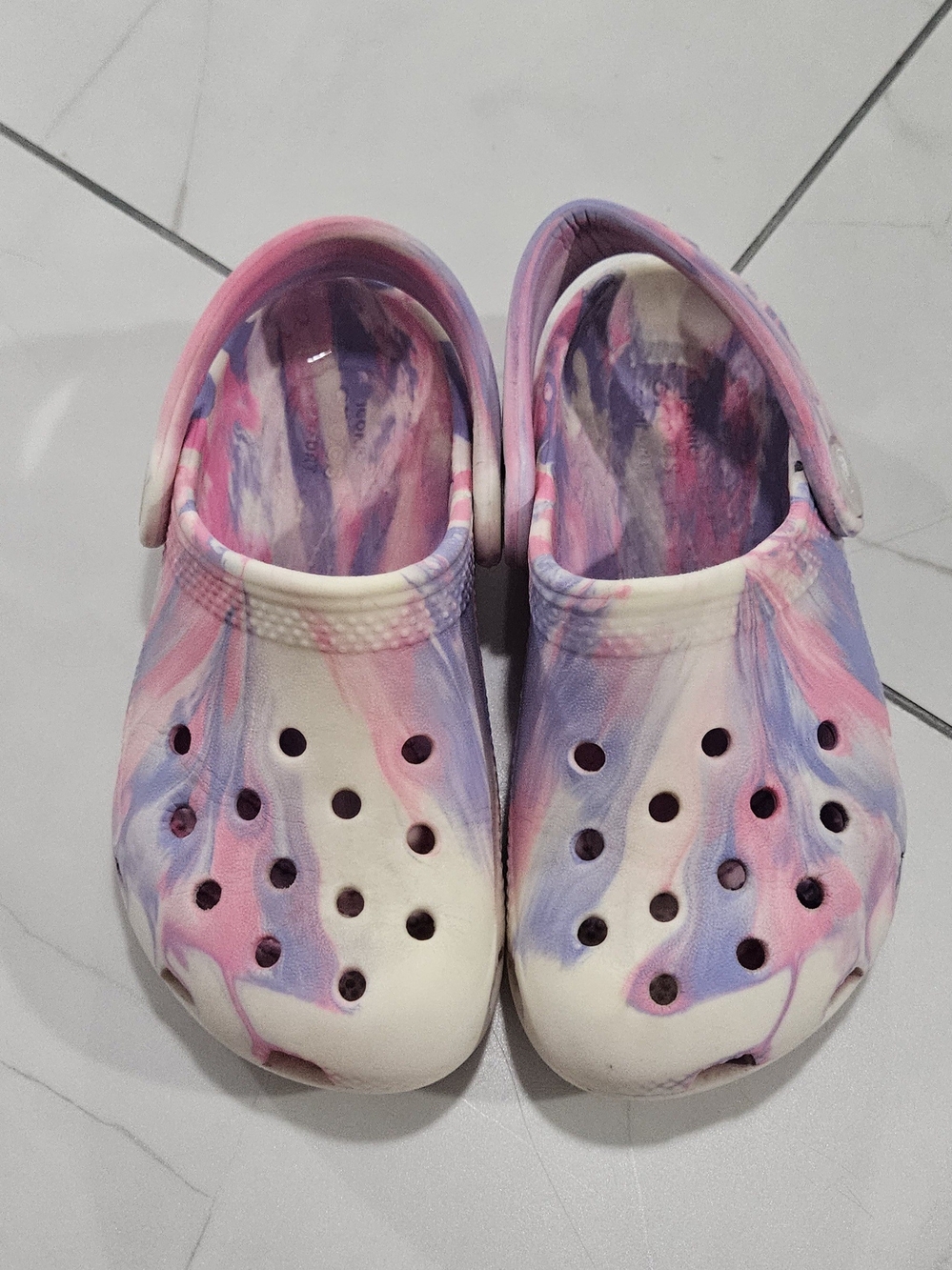 CROCS Kids Marble Clogs in Pink, Purple & White